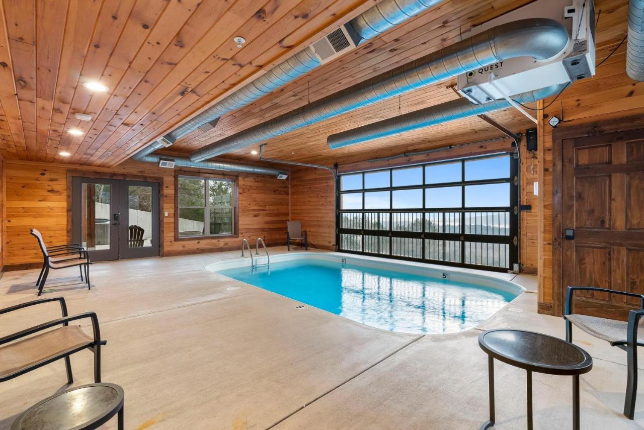 Chateau On The Cove ブランソン エクステリア 写真